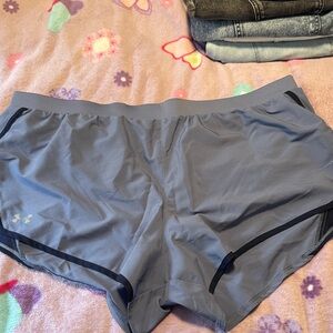 Under Armour Women's Light Gray Athletic Running Shorts